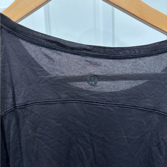 lululemon athletica Black Long Sleeve Top - Picture 2 of 4